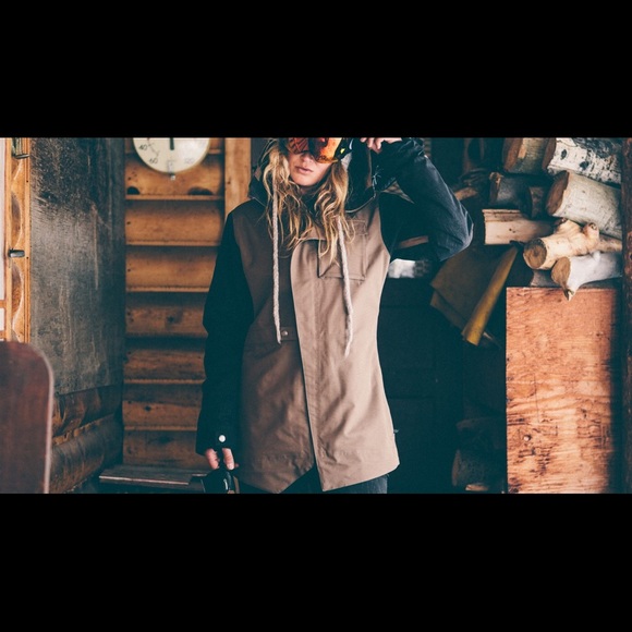 Armada Helena Ski Jacket - Picture 2 of 8